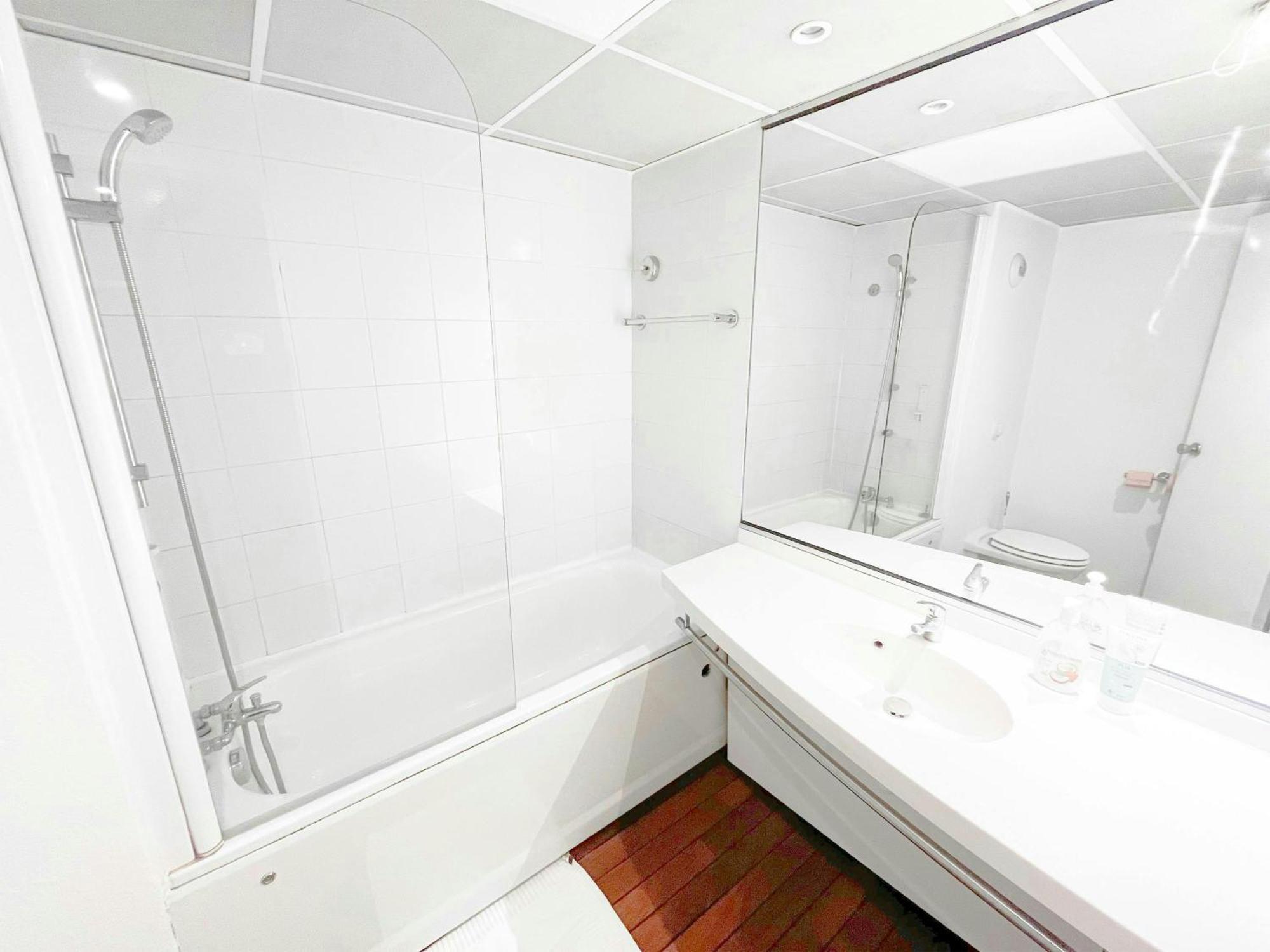 Appartamento Paris Retreat 5 Minutes From Hoche Metroparking Pantin Esterno foto