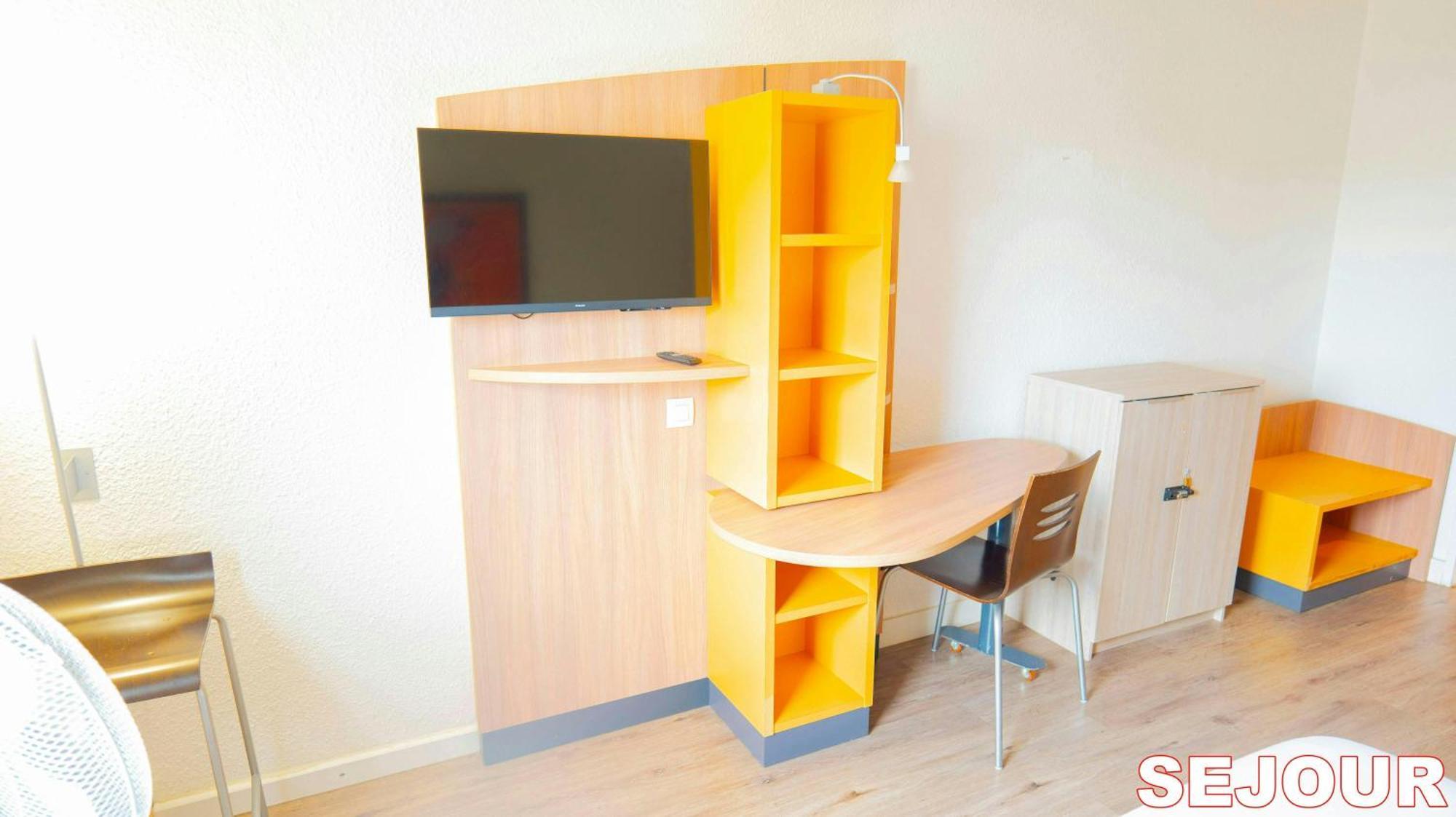Appartamento Paris Retreat 5 Minutes From Hoche Metroparking Pantin Esterno foto